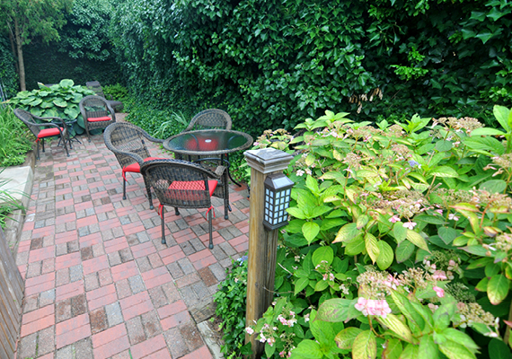 Large 3 bedroom, 2 bath with En suite master, fully stocked kitchen with a bar, full living room, full dining room, great private patio with hot tub, air conditioning and heating, WiFi, iHome, Comcast TV/DVD.